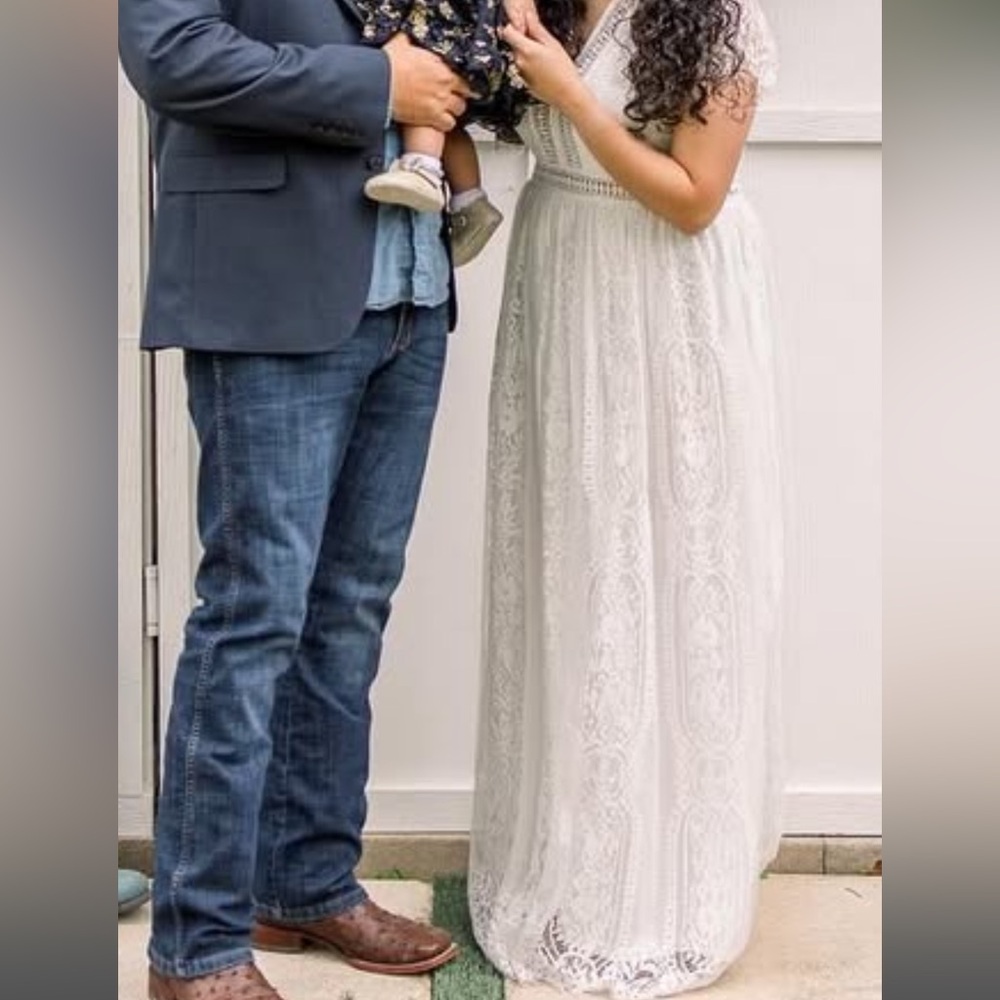 Elegant White Lace Maxi Dress